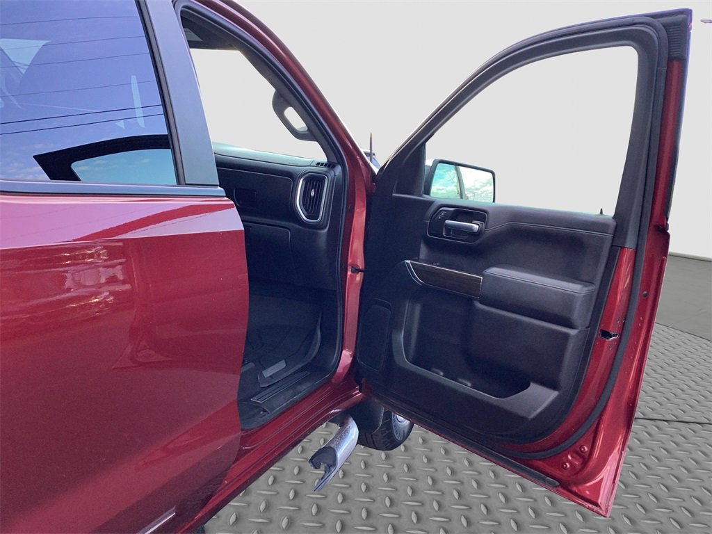 Used 2019 Chevrolet Silverado 1500 LT w/ All-Star Edition image 17