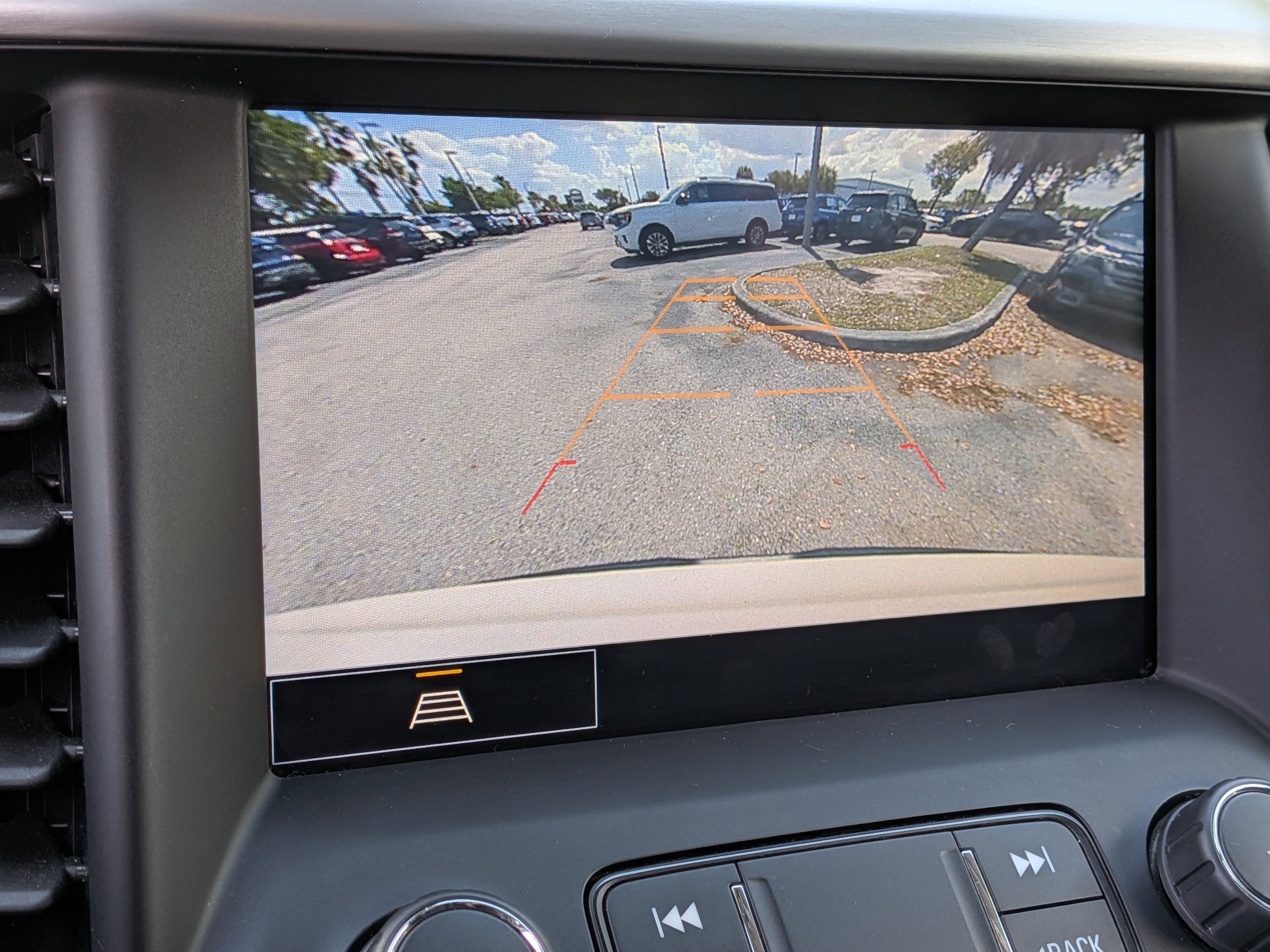 Used 2021 GMC Acadia SLT image 33