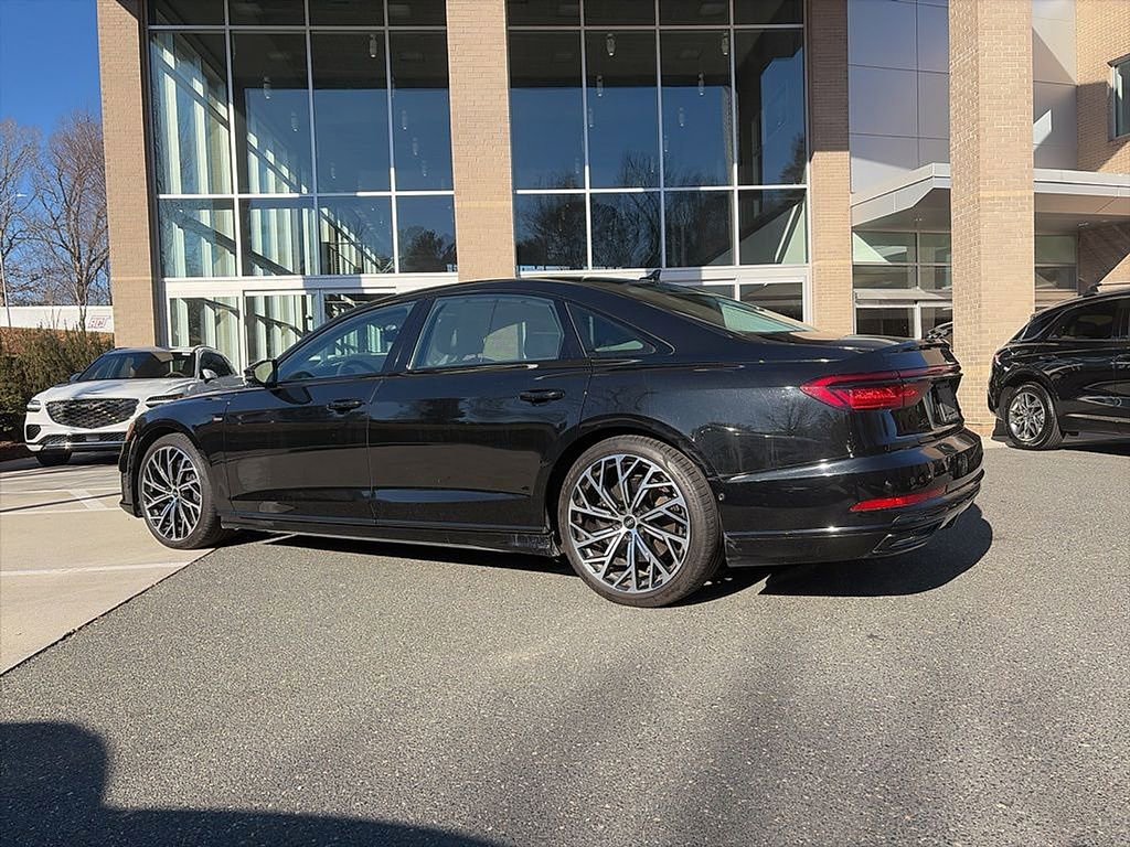 Used 2021 Audi A8 L 4.0T w/ Executive Plus Package image 5