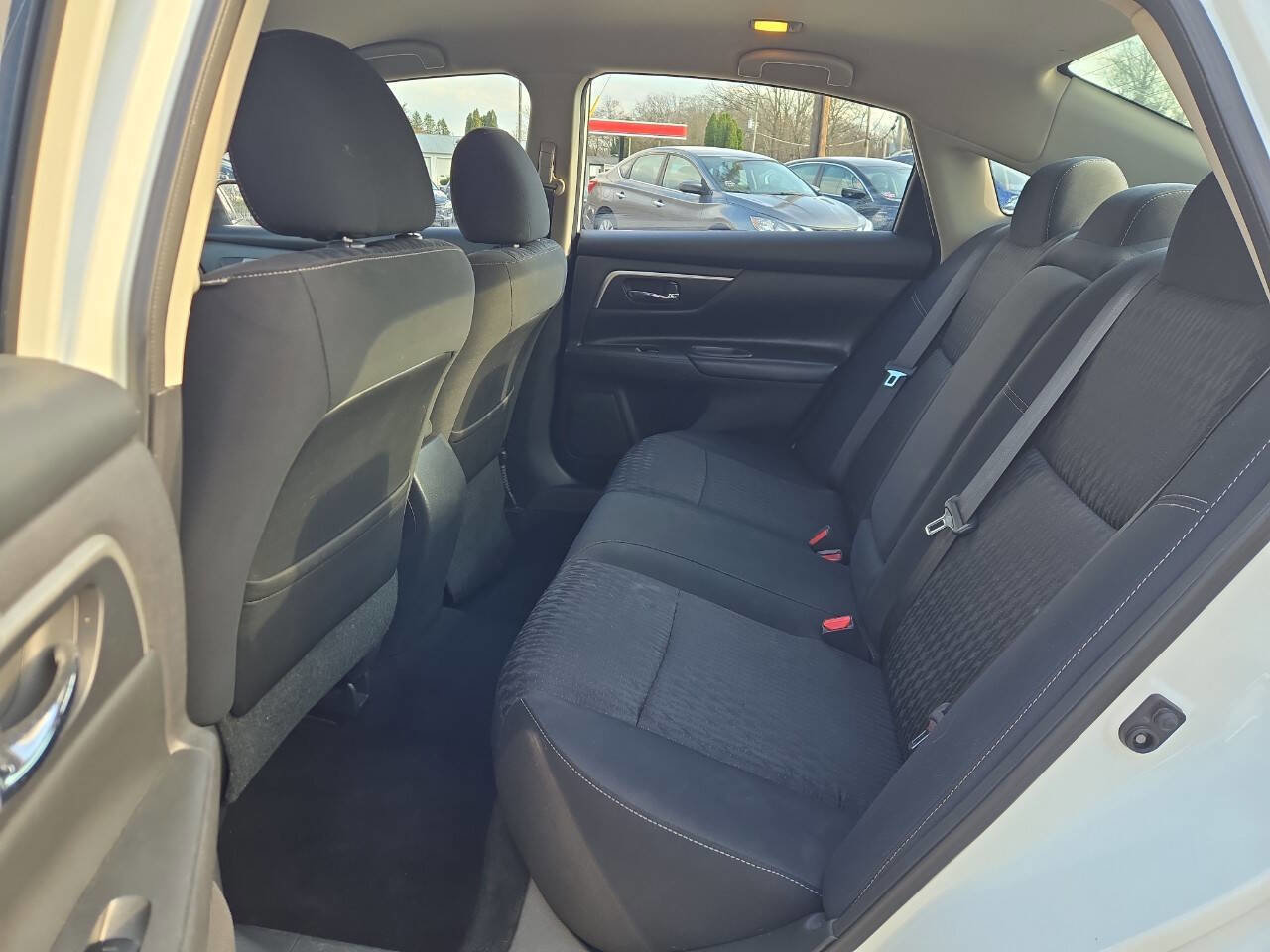 Used 2018 Nissan Altima 2.5 SV image 17