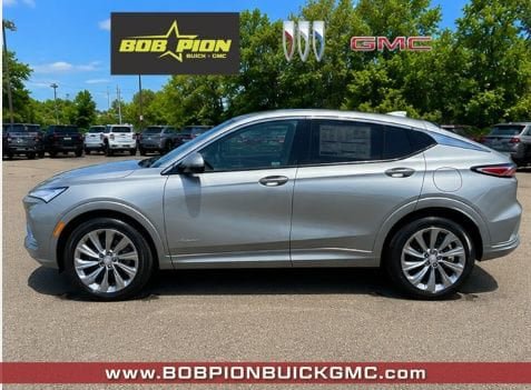 New 2026 Buick Envista Preferred FWD image 2