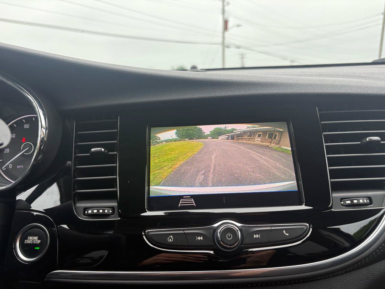 Used 2022 Buick Encore Preferred w/ Safety Package FWD image 18