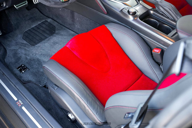 Used 2023 Nissan GT-R NISMO w/ Floor Mat Package AWD/4WD image 23