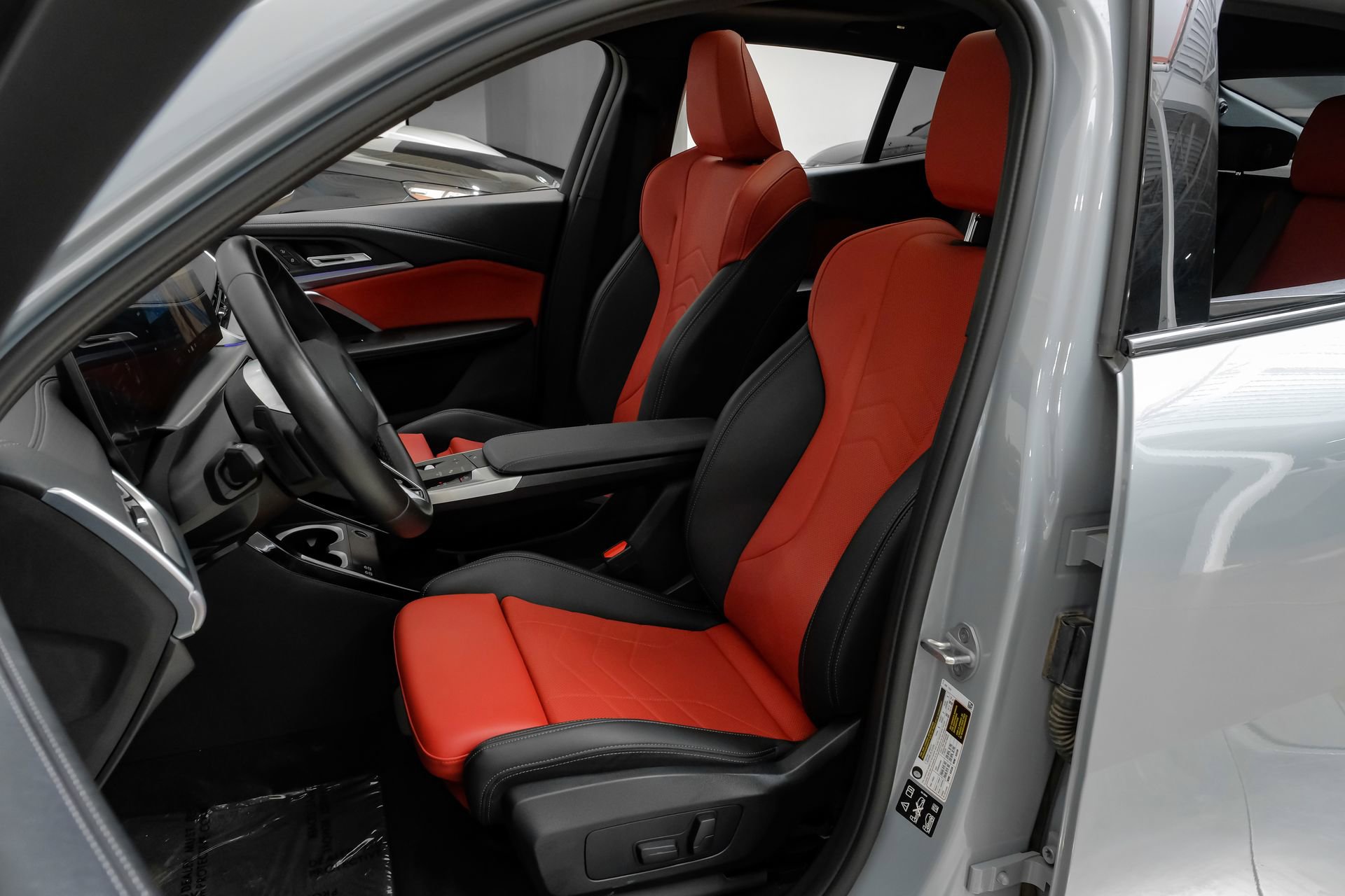 Used 2025 BMW X2 xDrive28i image 33