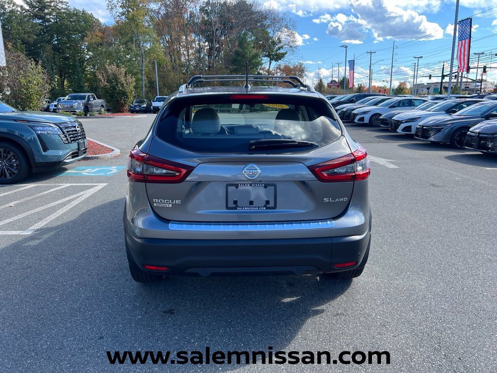 Used 2022 Nissan Rogue Sport SL AWD/4WD image 6