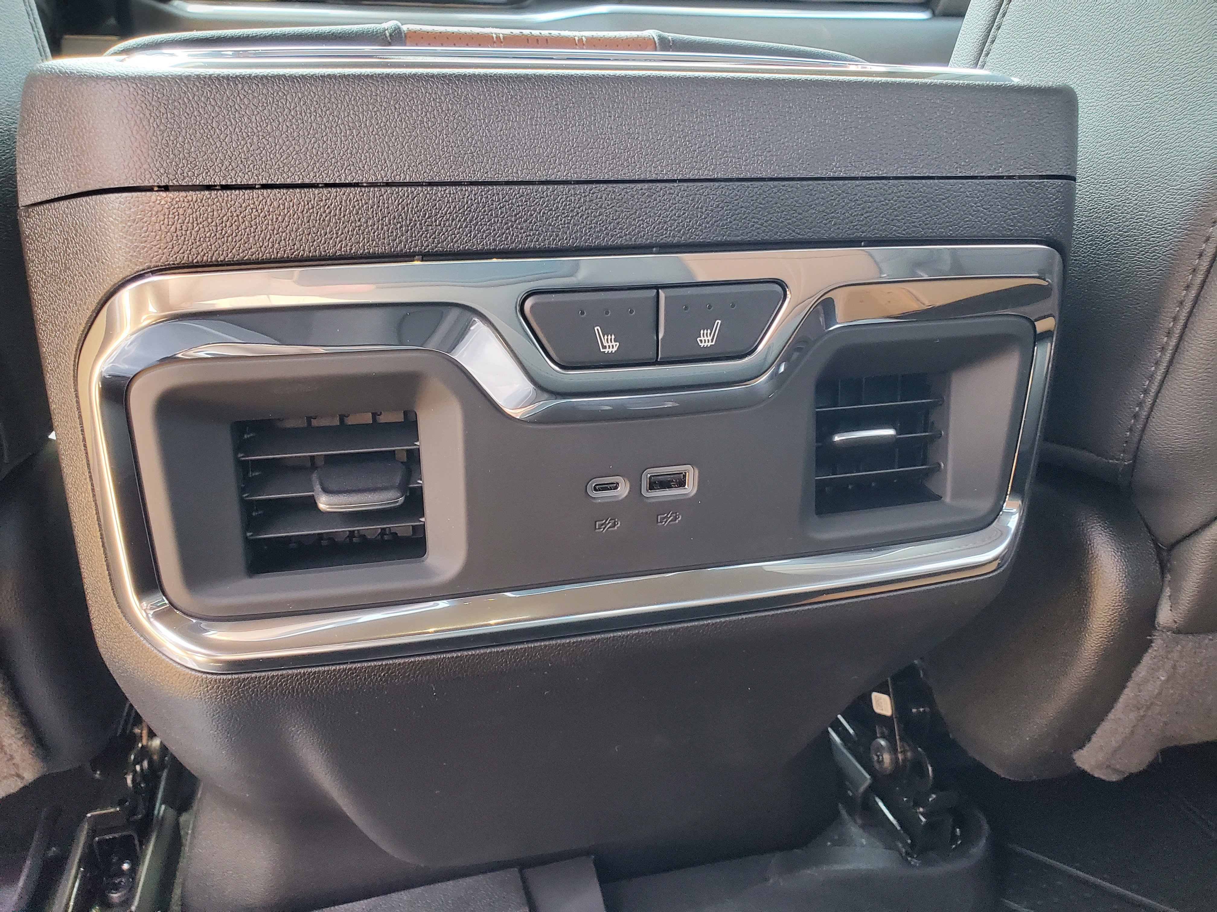 New 2026 Chevrolet Silverado 3500 High Country w/ High Country Premium Package image 31