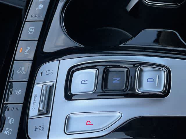 Used 2023 Hyundai Tucson Limited AWD/4WD image 16