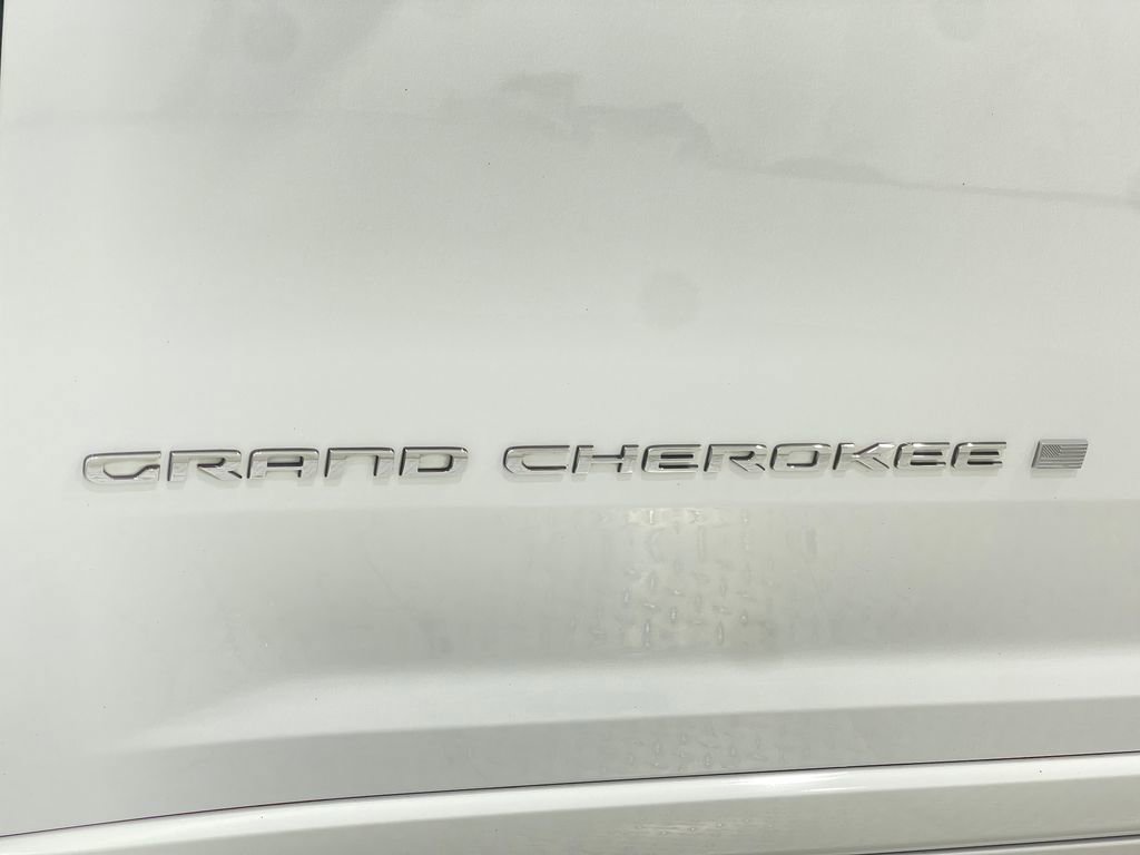 Used 2021 Jeep Grand Cherokee L Overland w/ Advanced Protech Group III image 44