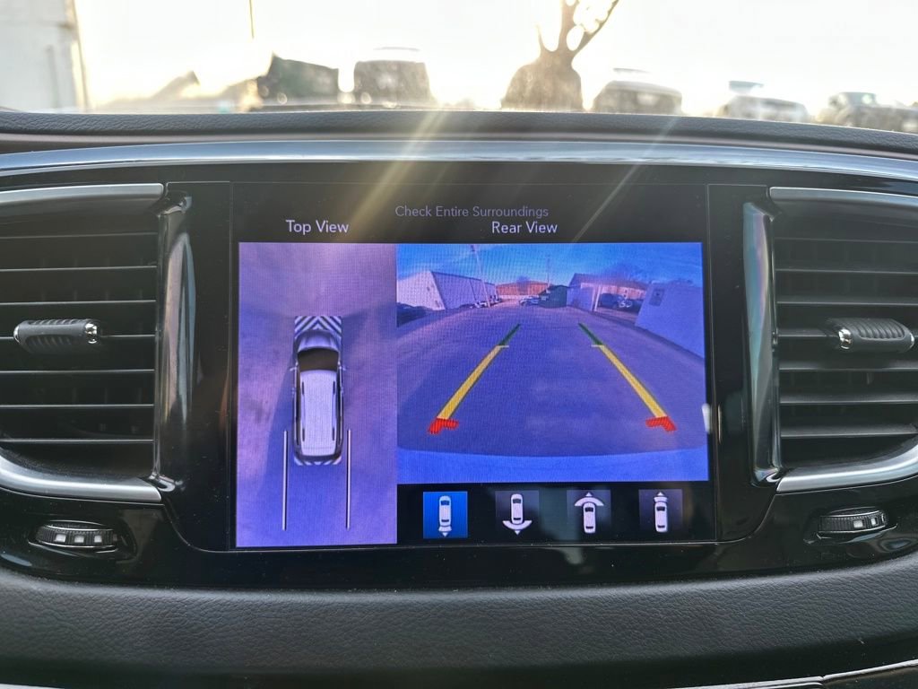 Used 2017 Chrysler Pacifica Touring-L Plus image 15