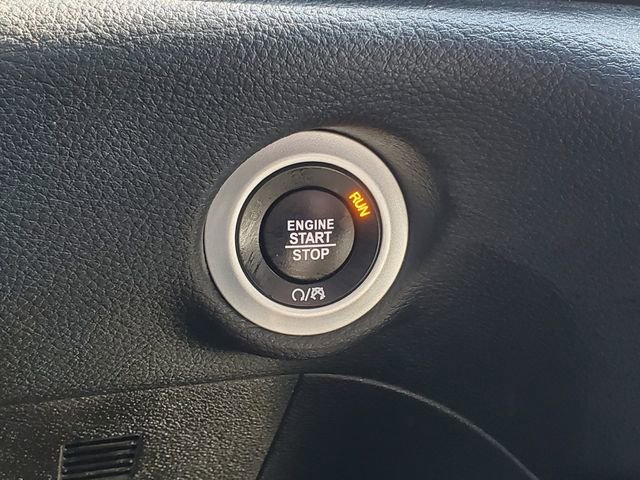 Used 2023 Chrysler Pacifica Limited w/ S Appearance Package image 20