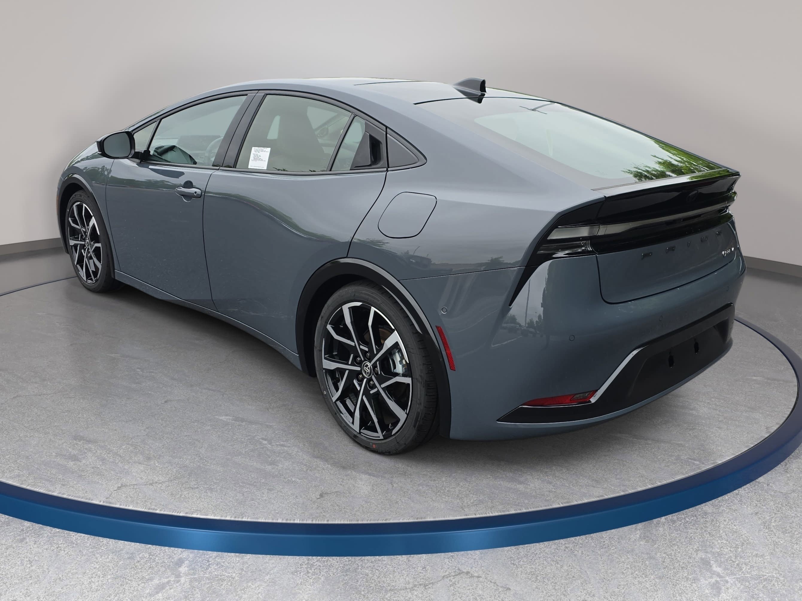 New 2025 Toyota Prius Plug-In Hybrid FWD image 7