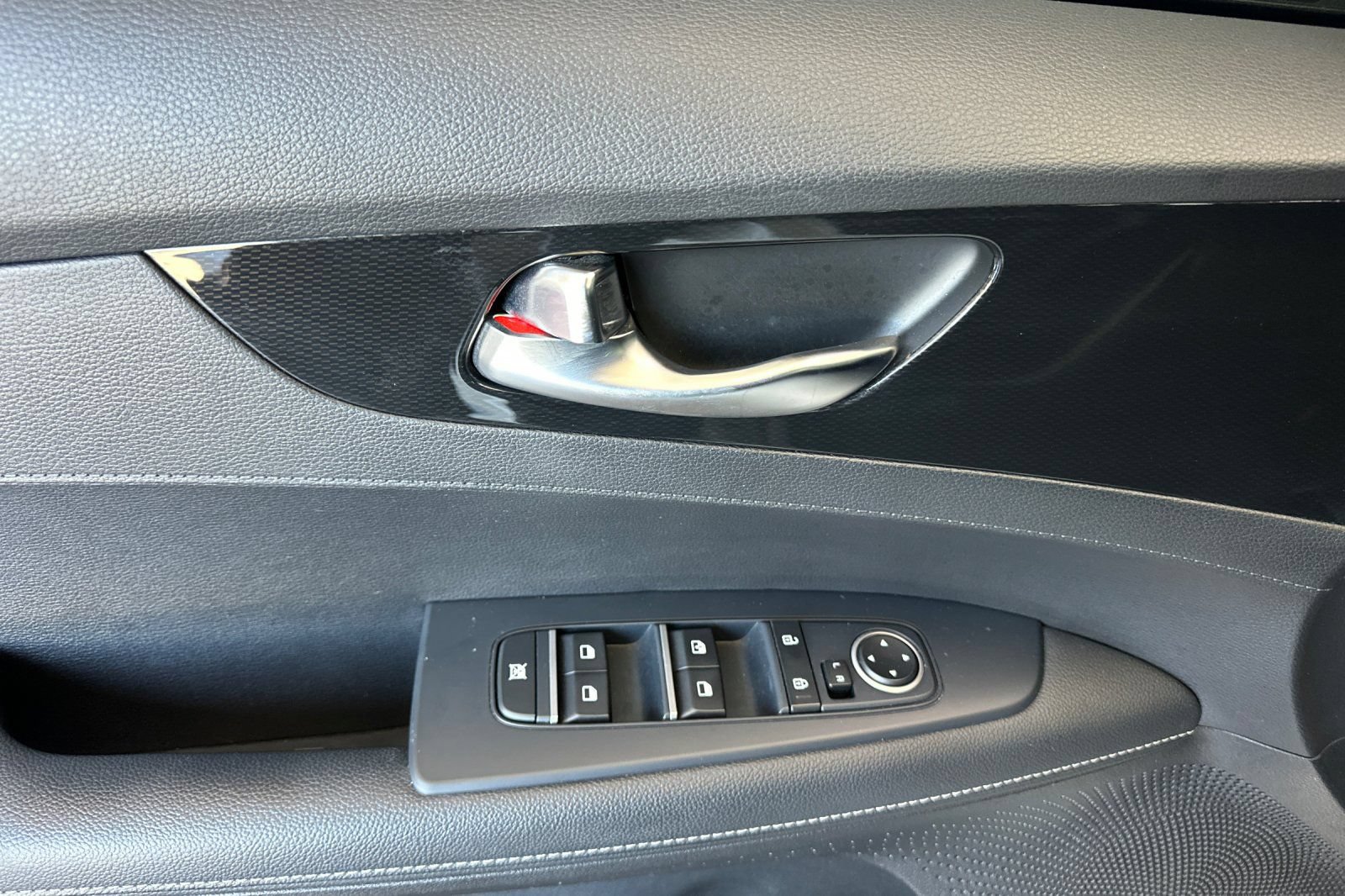 Certified 2020 Kia Forte GT-Line w/ GT-Line Premium Package FWD image 11