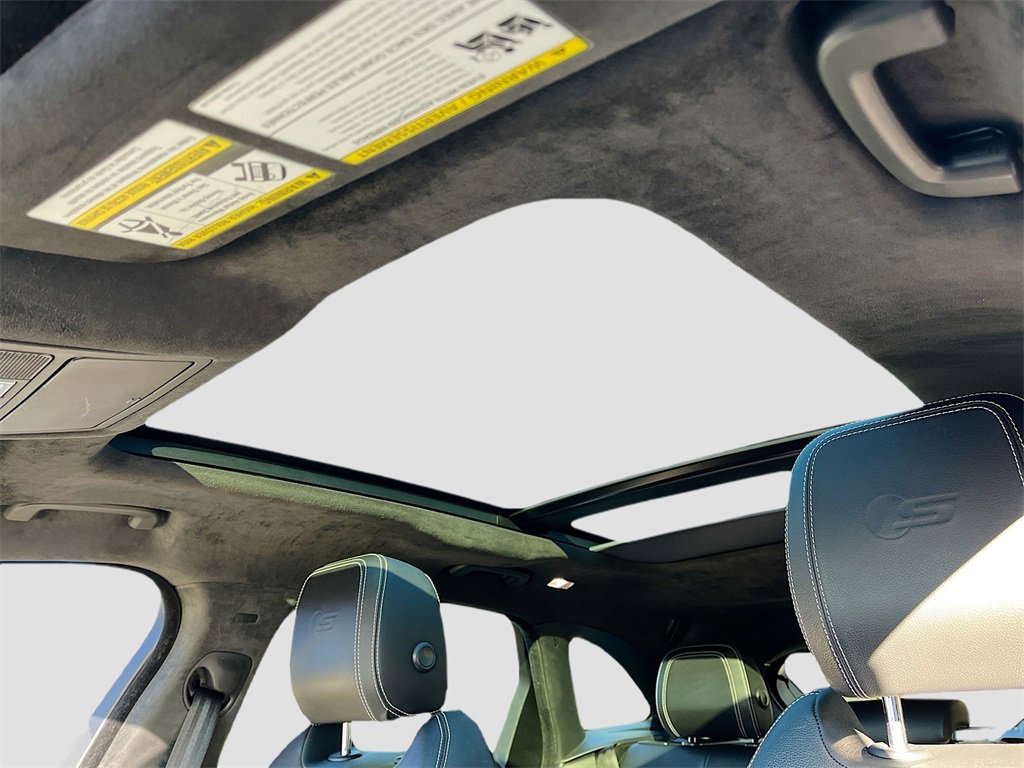 Used 2019 Jaguar F-PACE S image 23