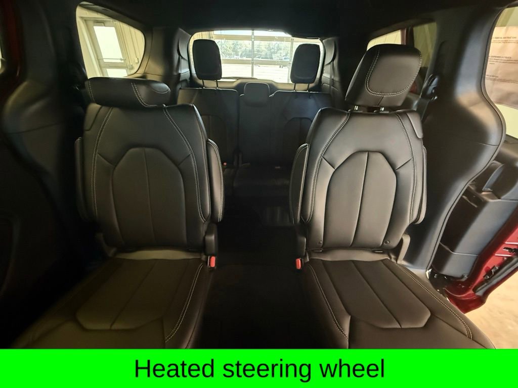 New 2026 Chrysler Pacifica Select image 12