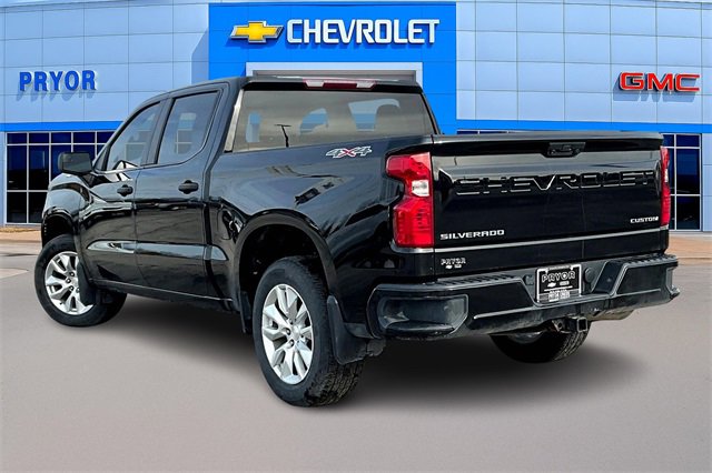 Used 2023 Chevrolet Silverado 1500 Custom image 4