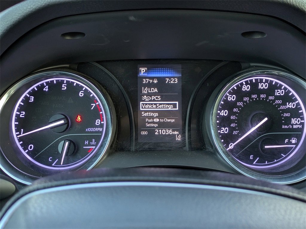 Used 2019 Toyota Camry LE image 27