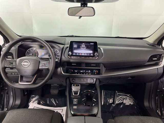 Certified 2026 Nissan Rogue SV FWD image 38