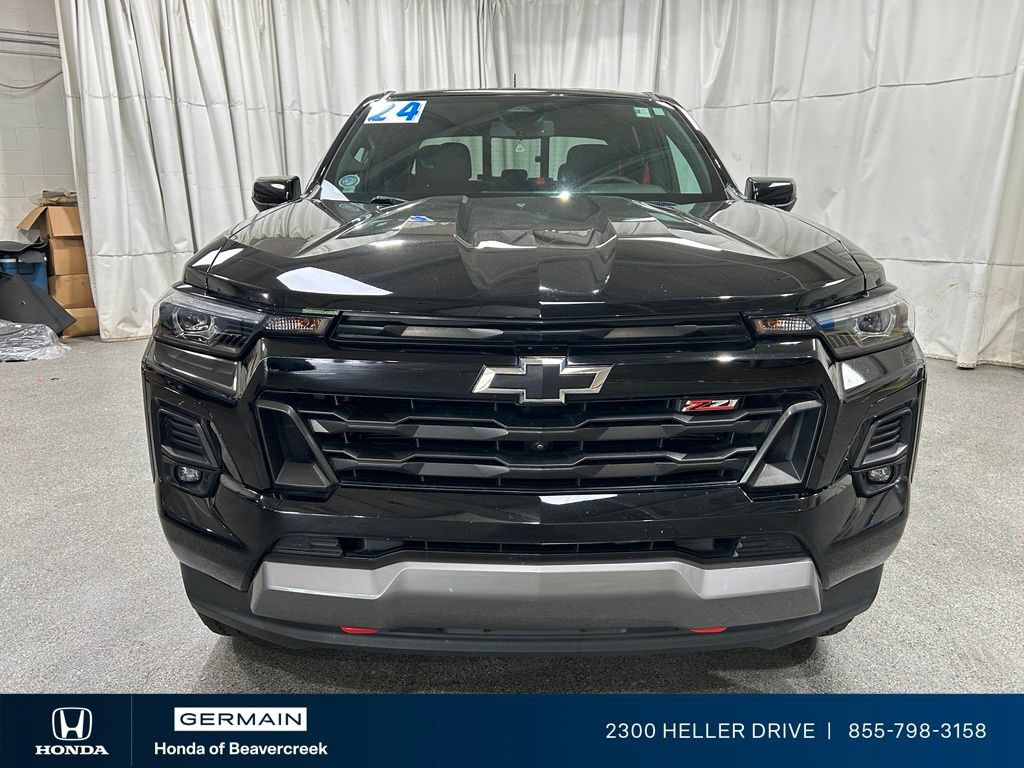 Used 2024 Chevrolet Colorado Z71 w/ Z71 Convenience Package 2 AWD/4WD image 3