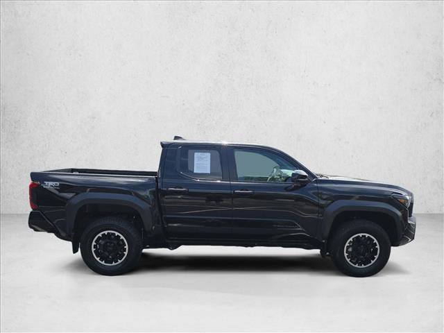 Used 2024 Toyota Tacoma TRD Off-Road AWD/4WD image 4