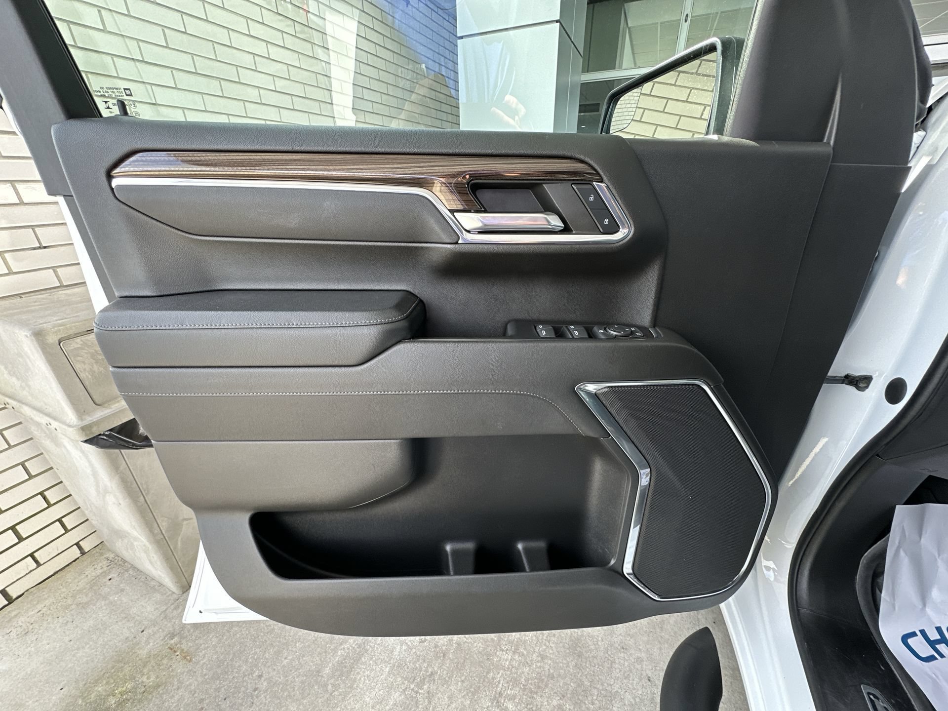 Used 2023 Chevrolet Silverado 1500 LT Trail Boss w/ Protection Package AWD/4WD image 22