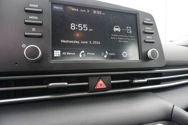 Used 2025 Hyundai Elantra SE FWD image 17
