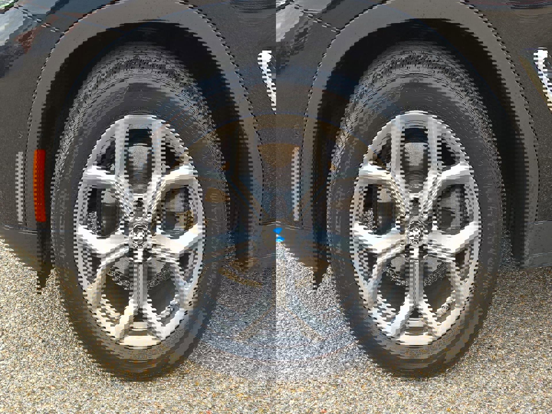 Certified 2025 BMW X4 xDrive30i image 11