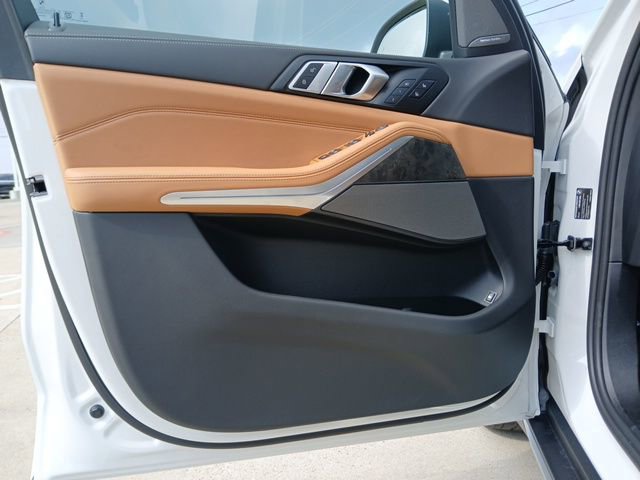 New 2026 BMW X5 xDrive50e image 21