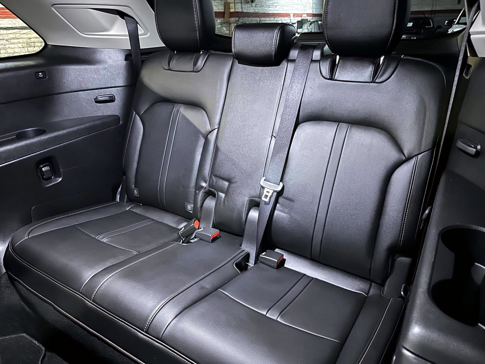 Used 2024 MAZDA CX-90 3.3 Turbo w/ Preferred Package image 18