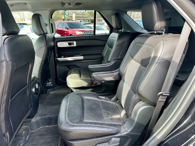 Used 2023 Ford Explorer Limited w/ Limited Technology Package image 19