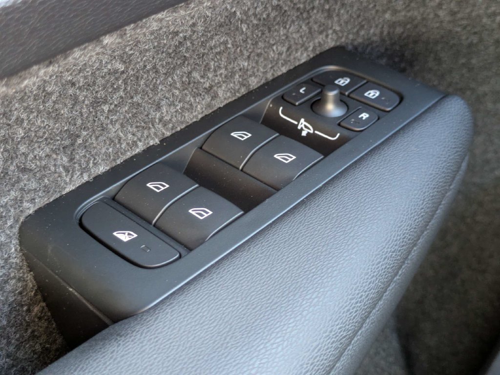 New 2026 Volvo XC40 B5 Core AWD/4WD image 26