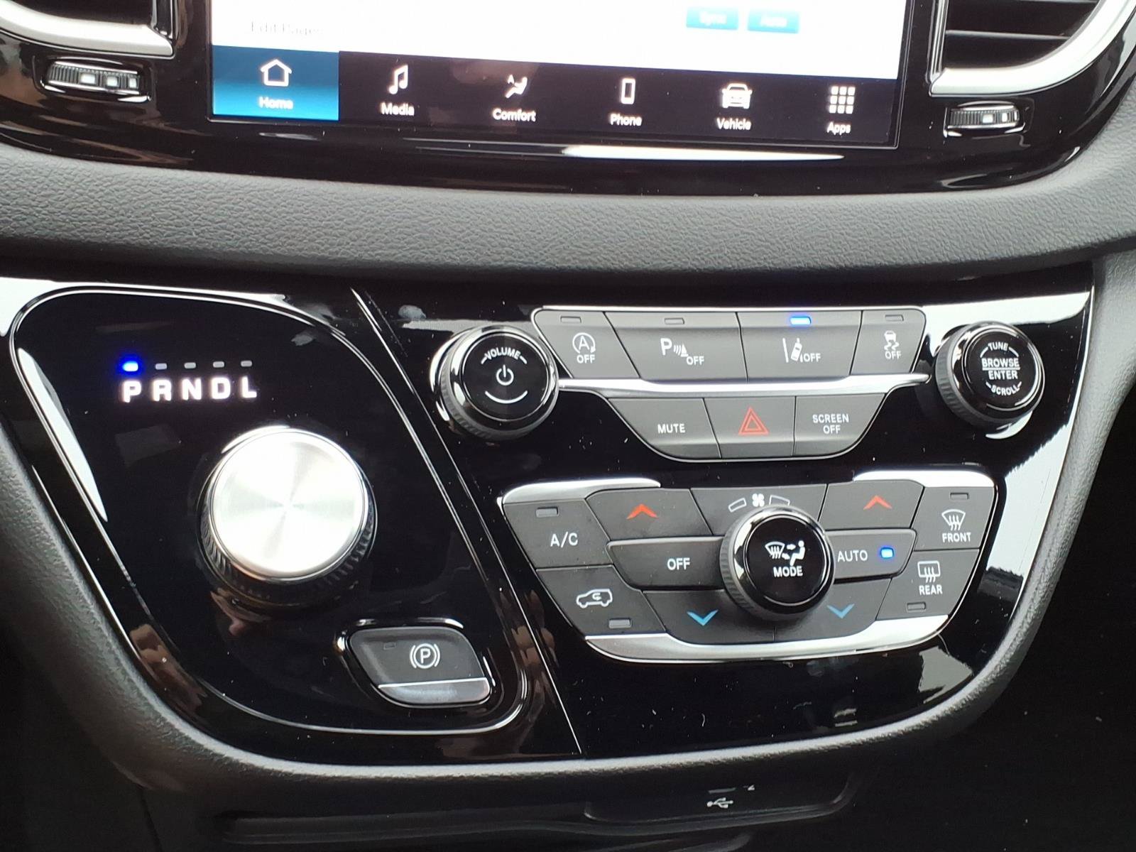 New 2027 Chrysler Pacifica LX FWD image 24