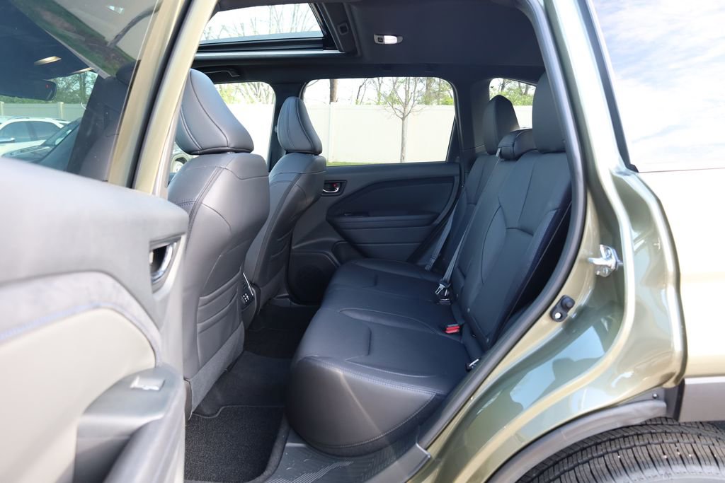 Certified 2025 Subaru Forester Limited image 21