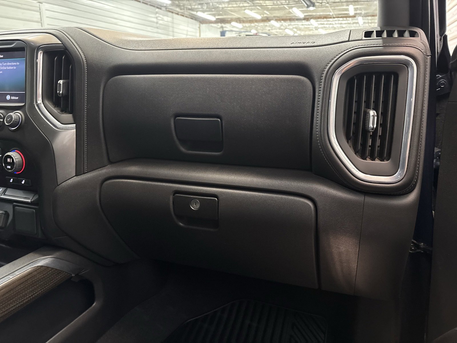 Used 2021 Chevrolet Silverado 1500 LT Trail Boss w/ Bed Protection Package image 30