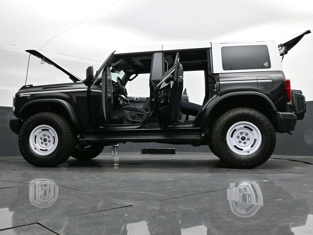 New 2026 Ford Bronco Heritage Edition AWD/4WD image 37