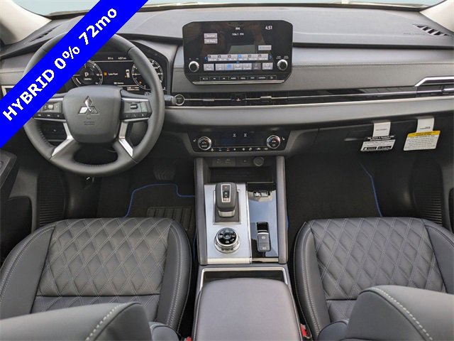 New 2025 Mitsubishi Outlander SEL image 17
