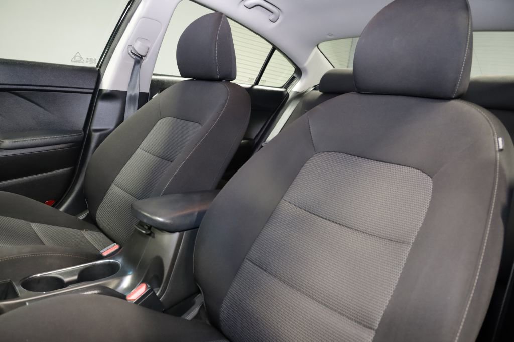 Used 2018 Kia Forte LX w/ LX Rear Camera Package image 13