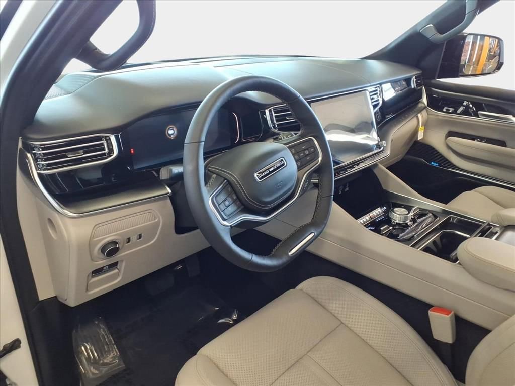 New 2026 Jeep Grand Wagoneer Summit image 9