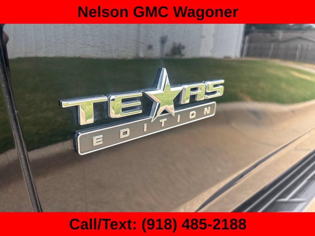 Used 2022 Chevrolet Tahoe LT w/ Luxury Package AWD/4WD image 9
