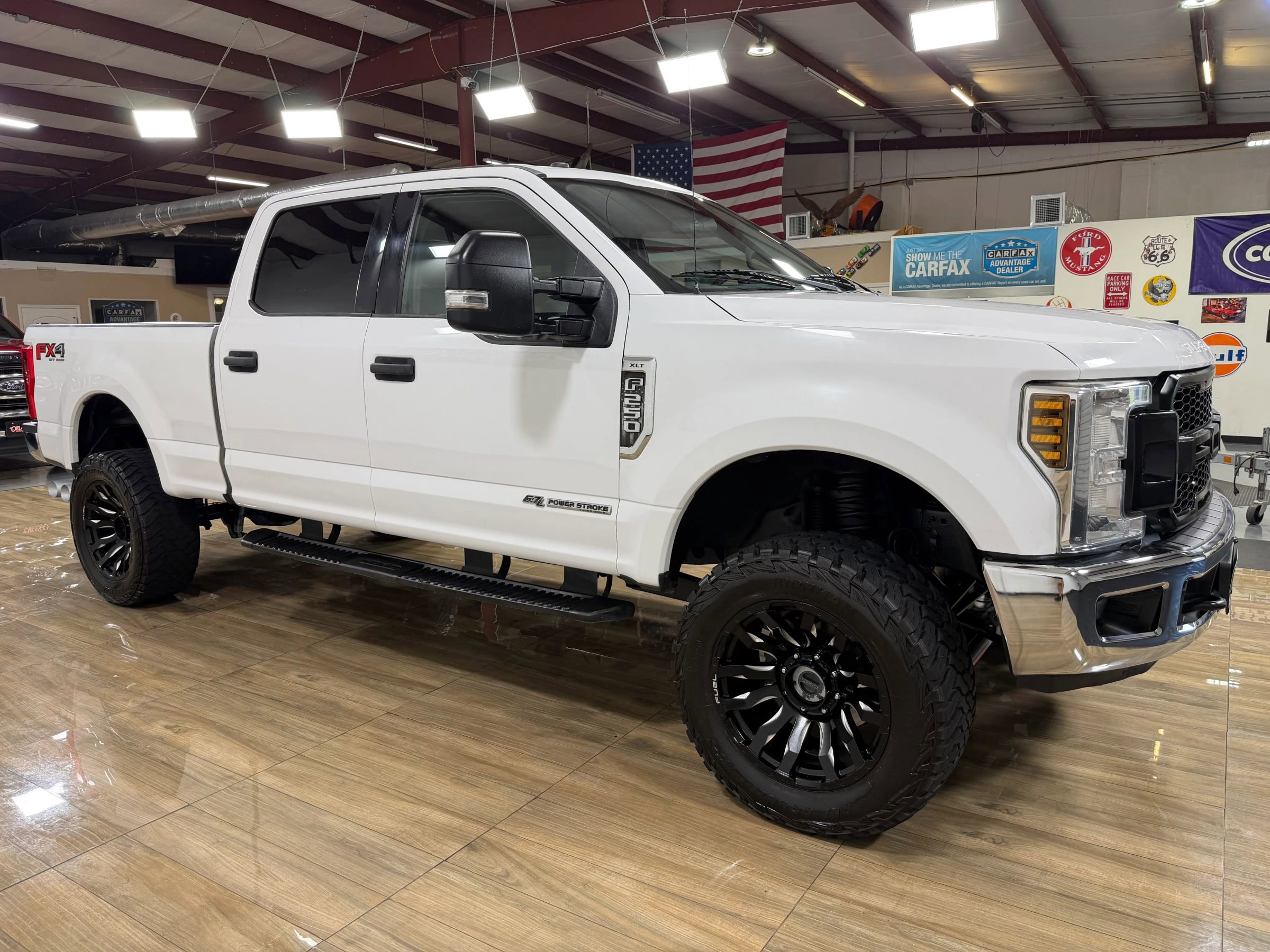 Used 2019 Ford F250 XLT AWD/4WD image 3