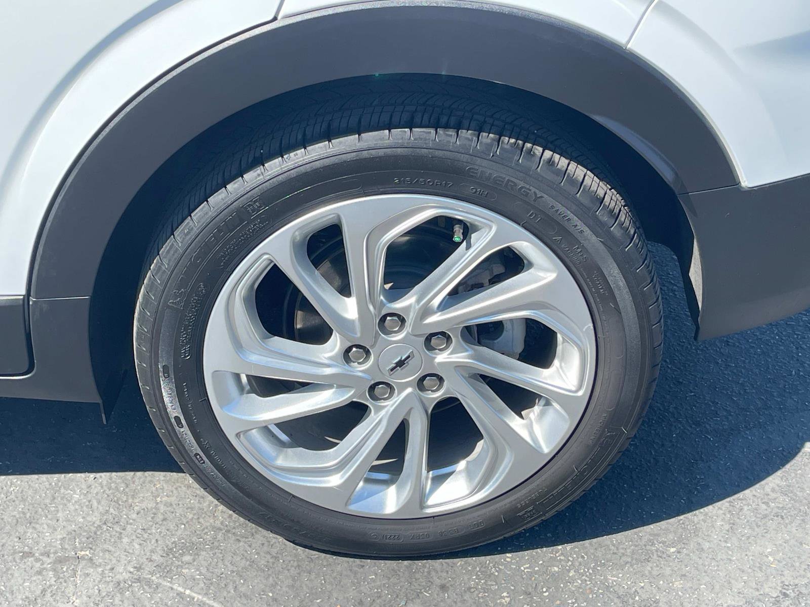 Used 2022 Chevrolet Bolt EUV LT w/ Comfort Package image 30