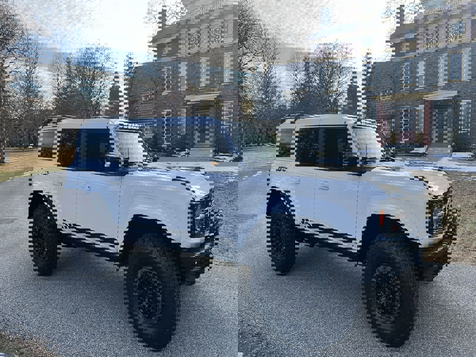 Used 2024 Ford Bronco Raptor w/ Interior Carbon Fiber Pack 6 image 27