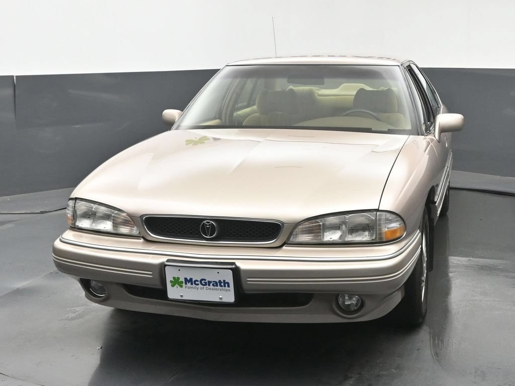 Used 1995 Pontiac Bonneville SE FWD image 19