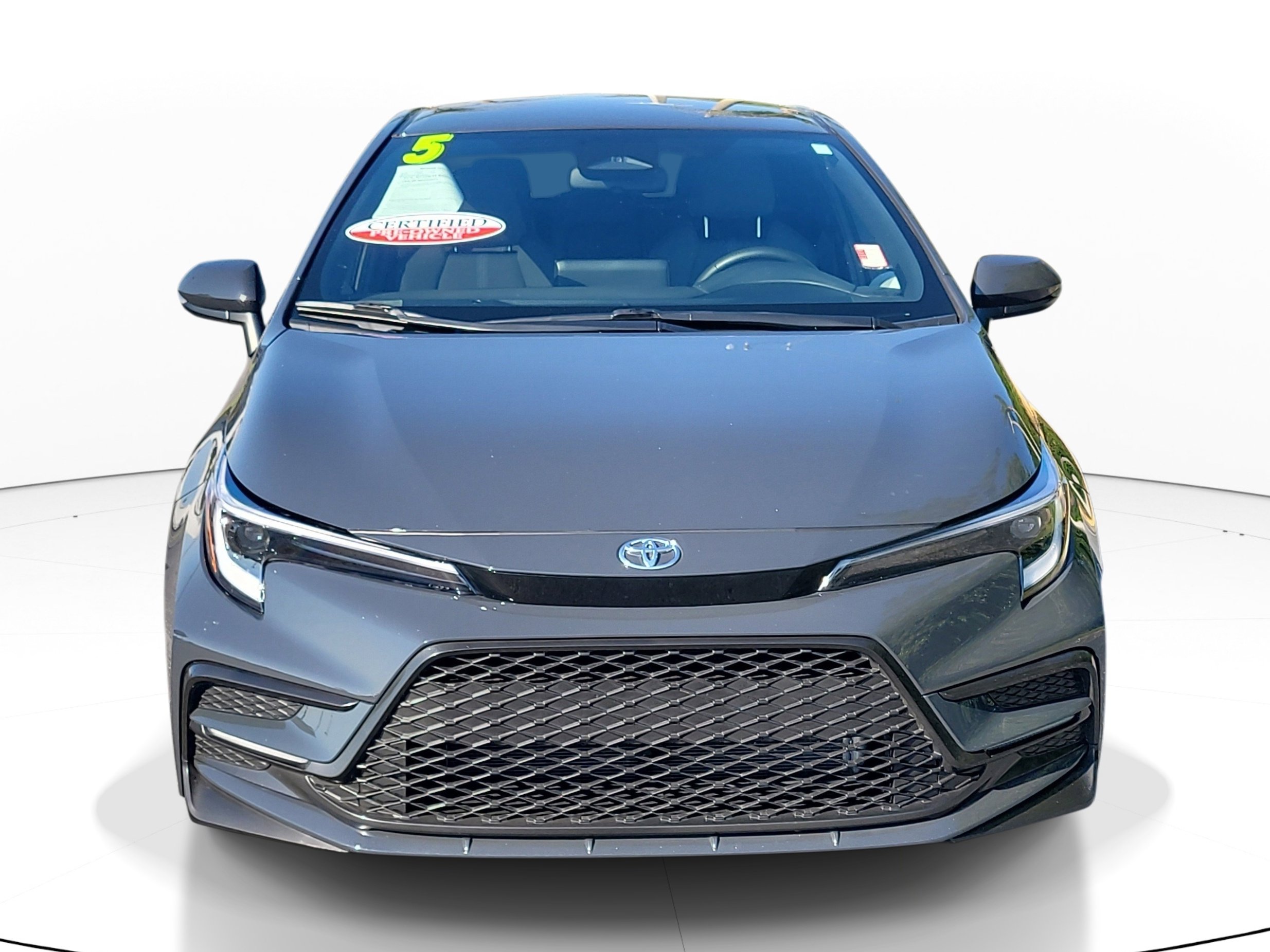 Certified 2025 Toyota Corolla SE w/ Convenience Package image 2