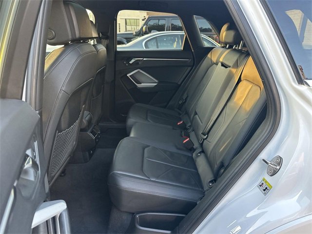 Used 2024 Audi Q3 2.0T Premium image 24