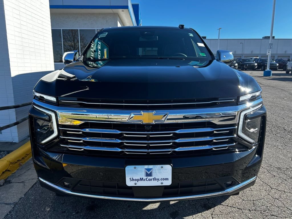 New 2026 Chevrolet Suburban Premier w/ Sun And Tow Package AWD/4WD image 7