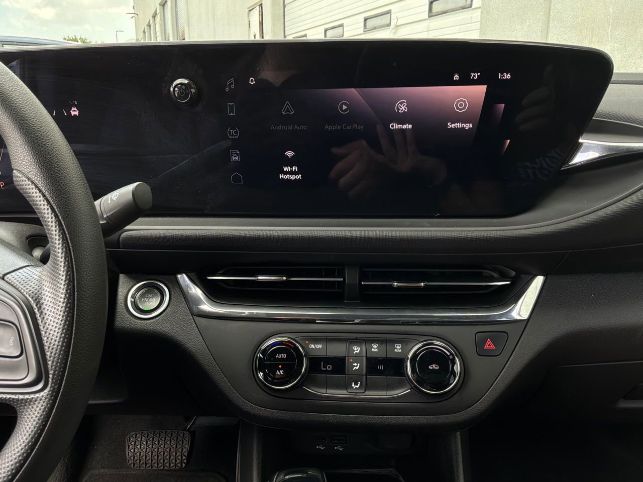 Used 2025 Buick Envista Preferred image 25