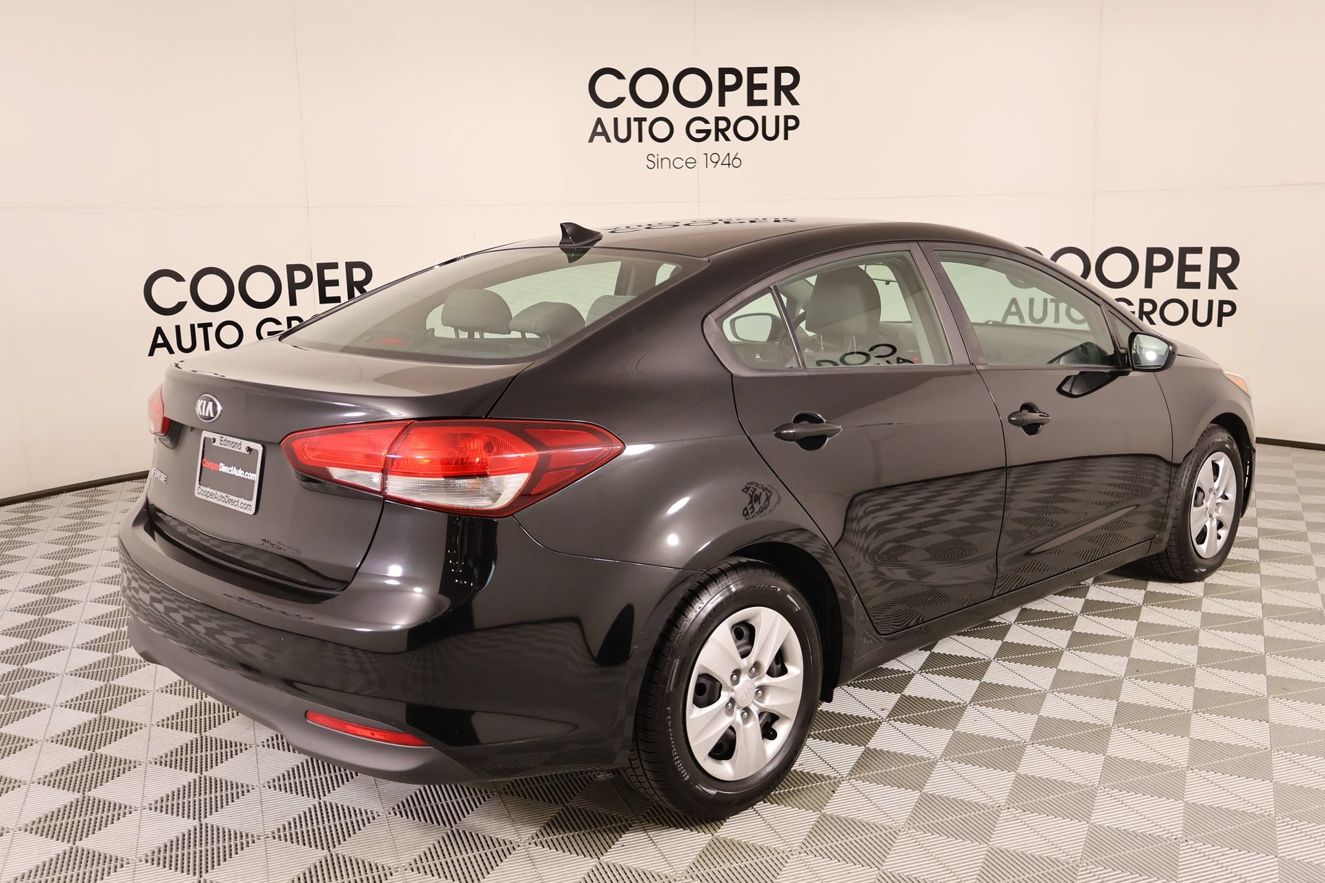 Used 2017 Kia Forte LX FWD image 18