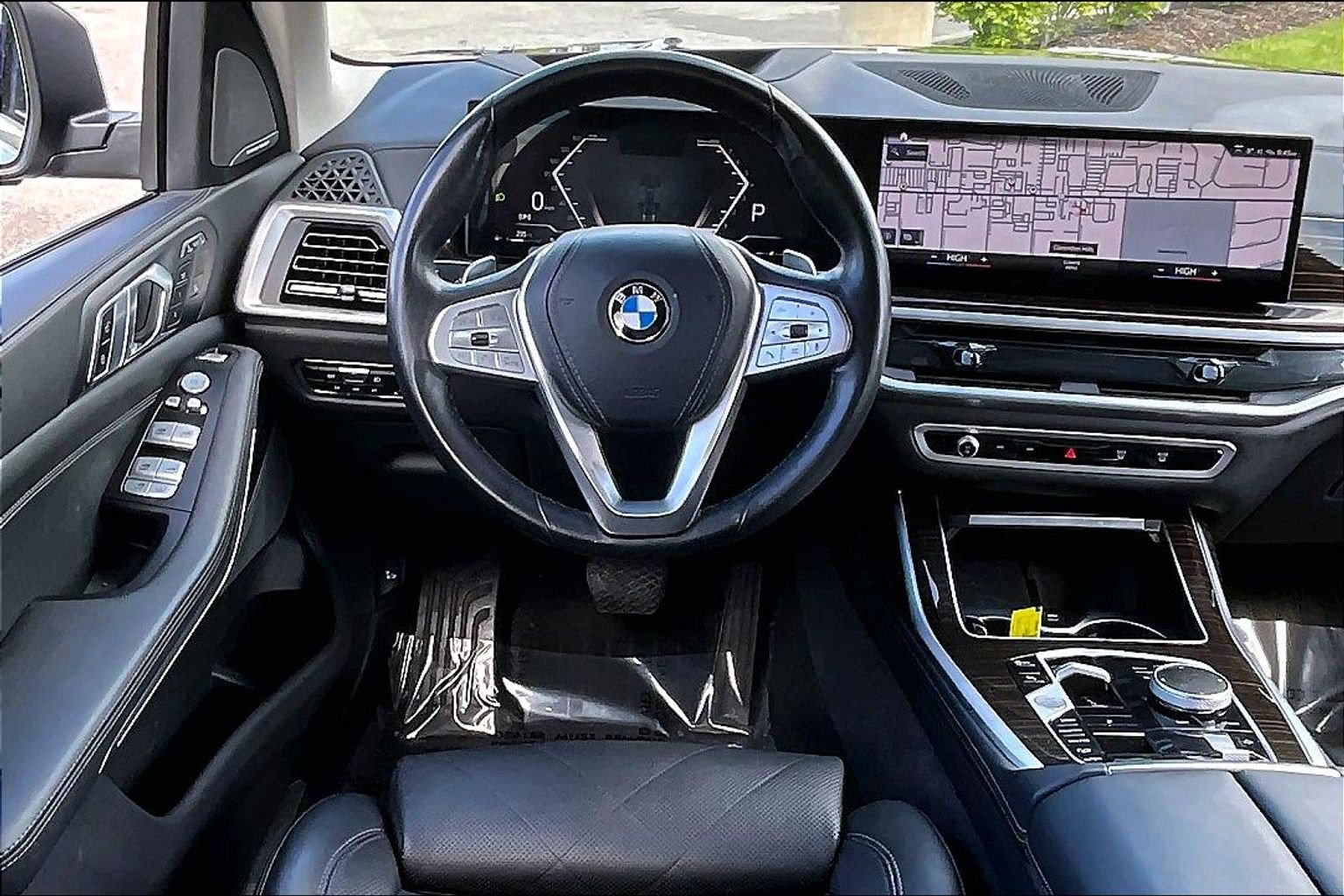 Used 2023 BMW X7 xDrive40i w/ Premium Package AWD/4WD image 17