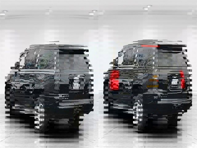 Used 2016 Chevrolet Suburban LT image 6