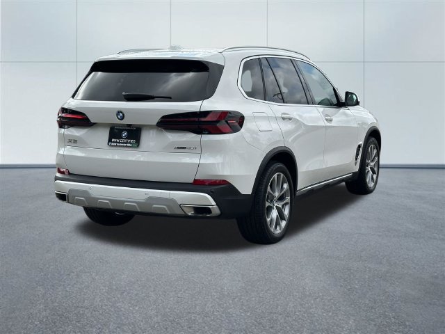 Certified 2025 BMW X5 xDrive40i w/ Premium Package AWD/4WD image 6